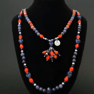 Collar Artesanal Calaveras entre Soladitas y Ágatas